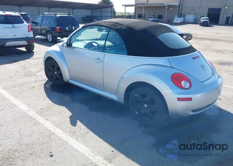 2007 Volkswagen New Beetle 2.5 z USA, uszkodzony, nr VIN 3VWRG31Y97M418487